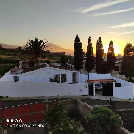 Casa Sandra, Private Saltwater Pool And Garden *