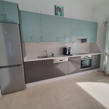 Apartment Casa Sandra, Private Saltwater Pool And Garden
