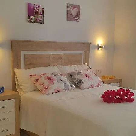 Casa Sandra, Private Saltwater Pool And Garden Apartman Tacoronte