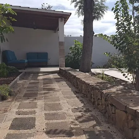 Casa Sandra, Private Saltwater Pool And Garden Apartment *