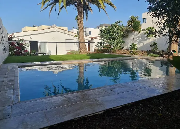 Casa Sandra, Private Saltwater Pool And Garden Appartement